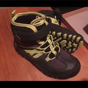 M.A.P.S Boys Waterproof boots